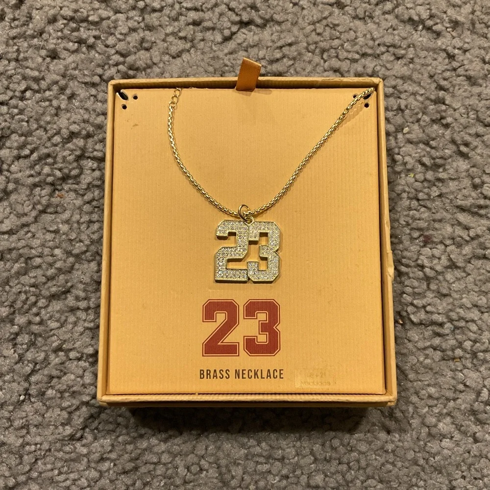 NWT Structure Gold Crystal #23 Sporty Brass Logo Necklace Jewelry Gift Y2K